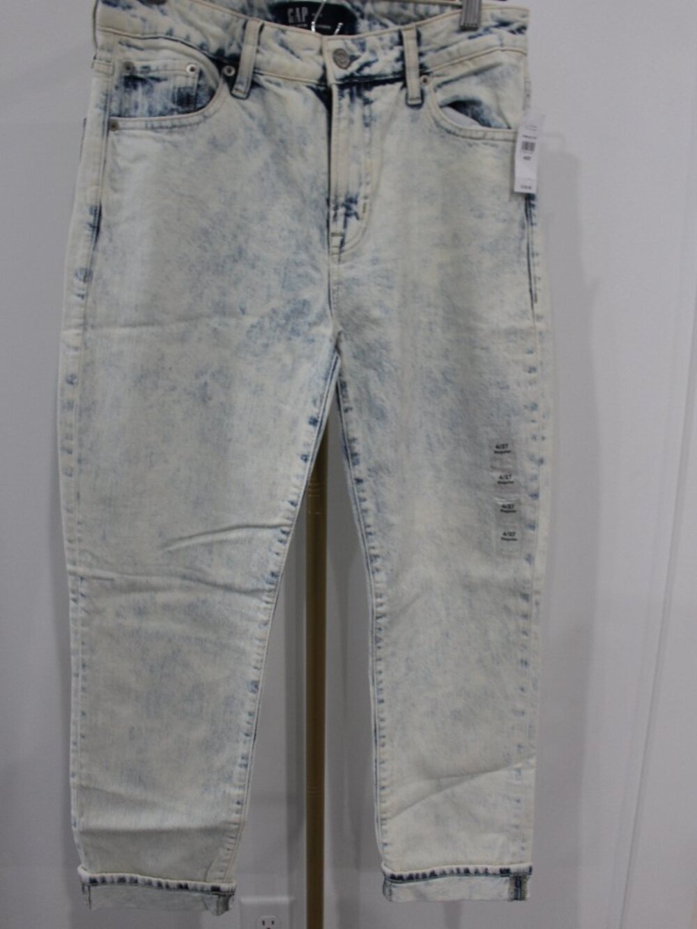 Women's Gap Universal Slim Boyfriend Jean Size 4/27R Acid Wash